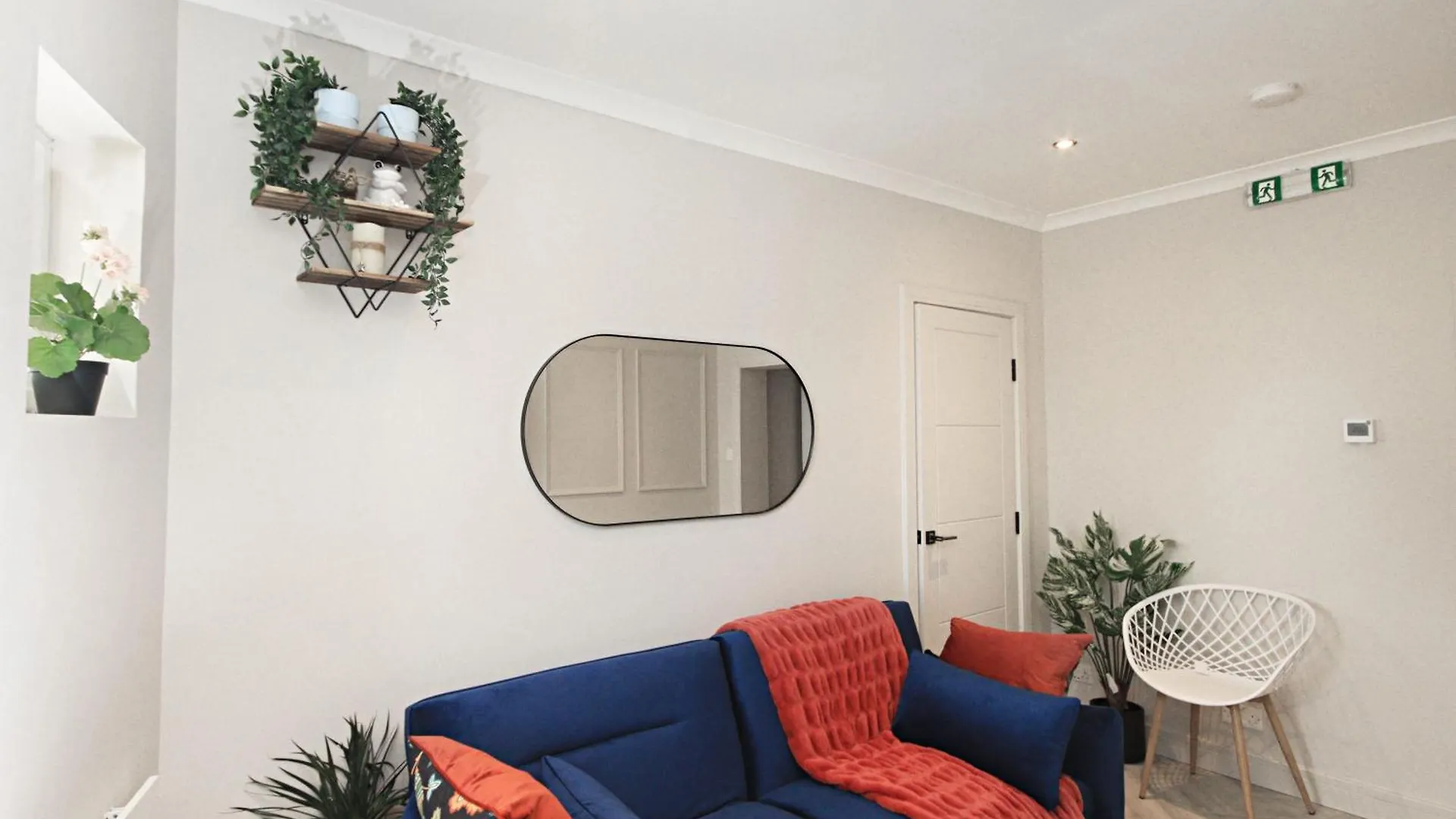 Apartament Rayan Heights Cosy 1 Bedroom Flat Sleeps 2 Perfect For Contractors Tourists Families - Free Parking Londyn Wielka Brytania